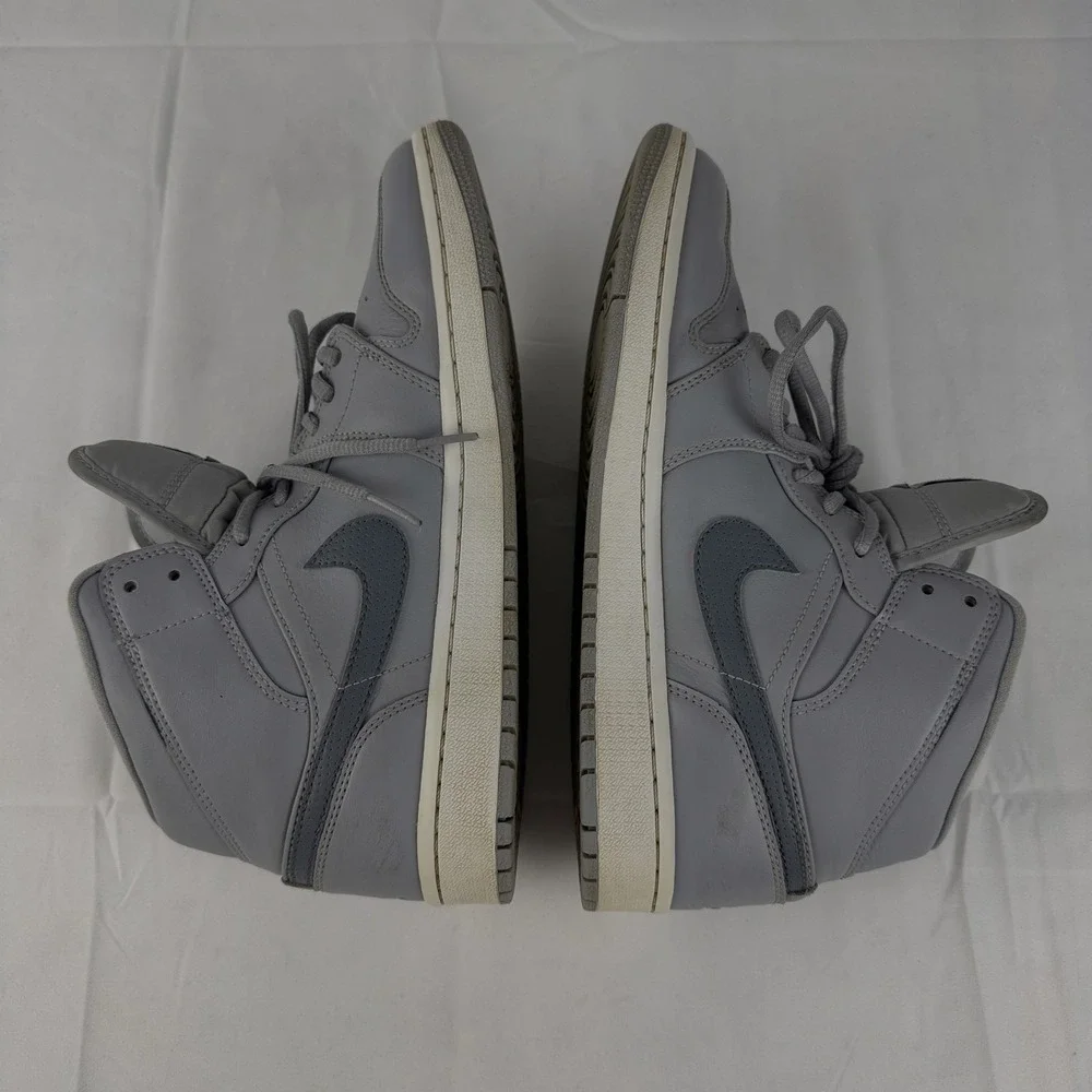 Nike Air Jordan 1 Mid Wolf Grey Men's‎ Size 8.5 Basketball Shoes Retro OG